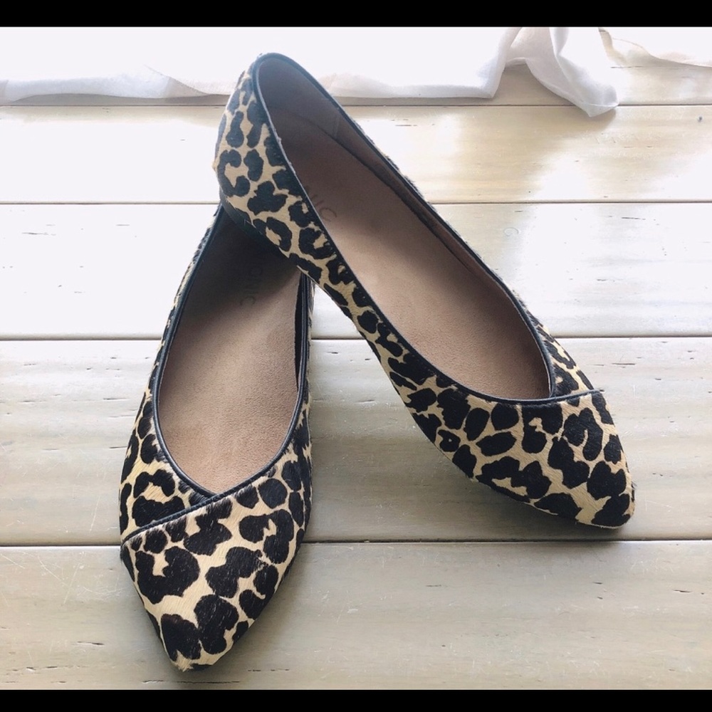 Vionic animal print flats